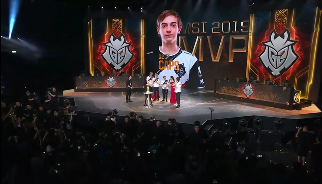 JDG横扫RNG，Jankos团战一打五强强对话小组赛，留下经典瞬间