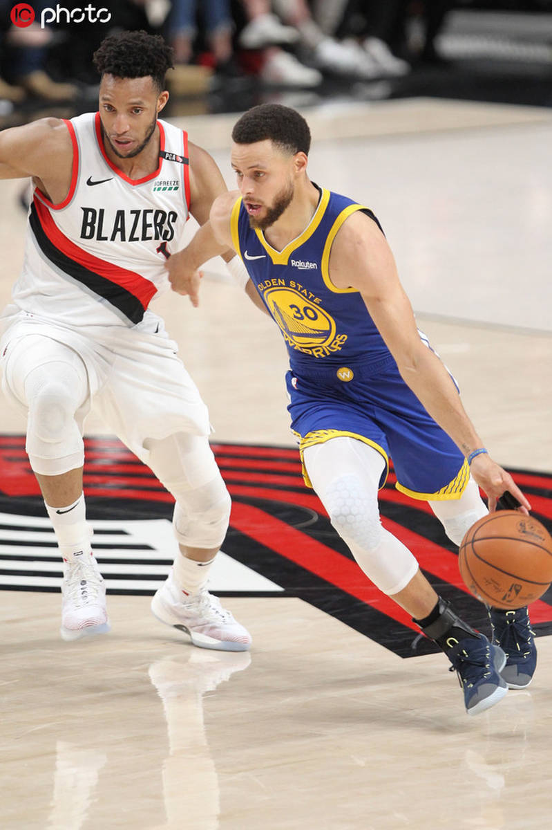 开云平台-江苏队鏖战骑士，利拉德带队取胜